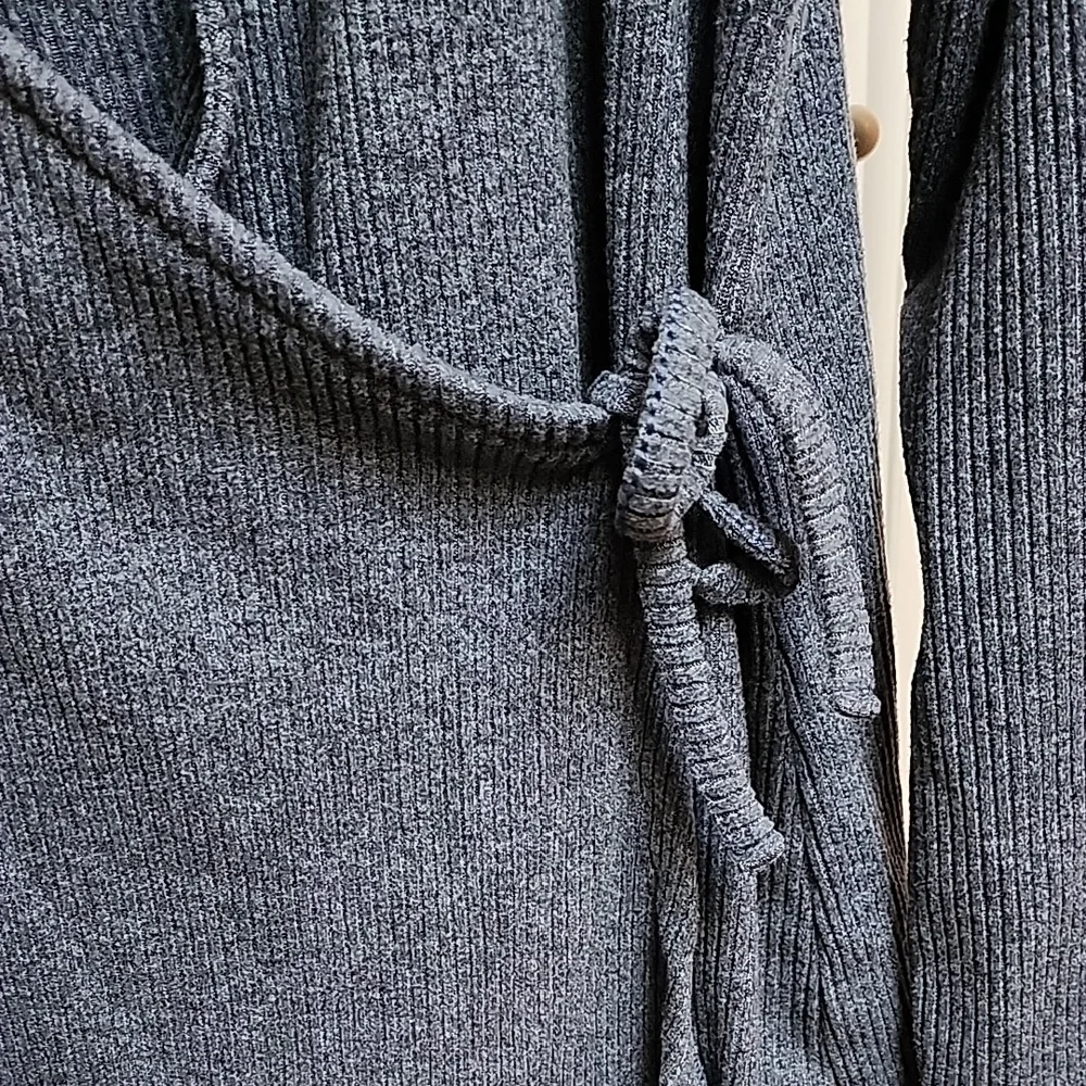 Old Navy Blue Wrap Top - Picture 4 of 9